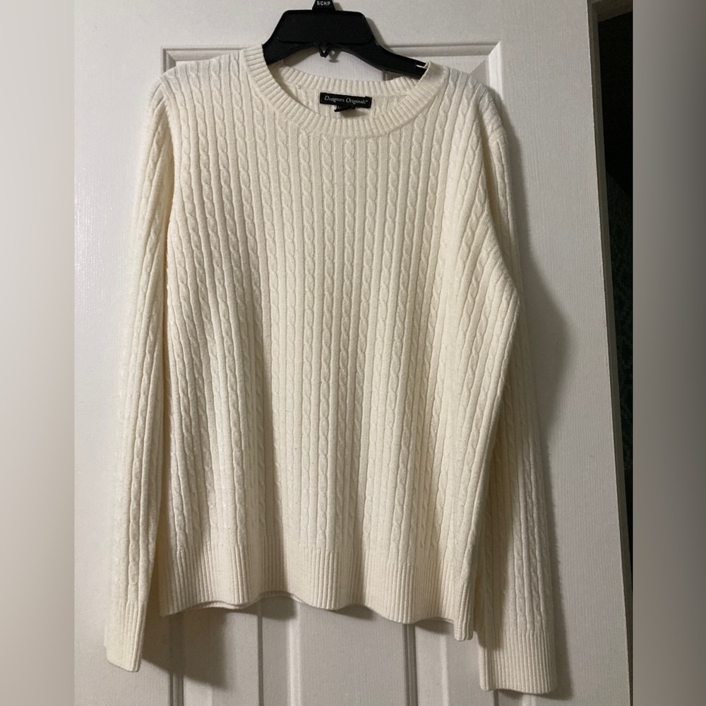 Warm sweater, like new!